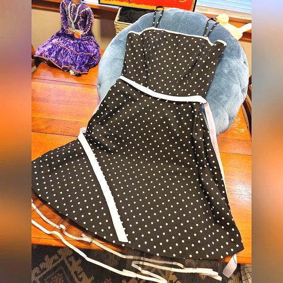 {Pulse} Polkadot Sundress, Size S - Picture 6 of 13